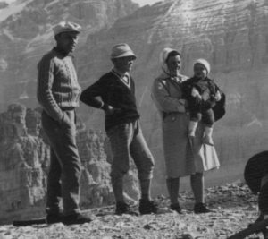 Lagazuoi 5-9-1965 con Graziano a 1 anno